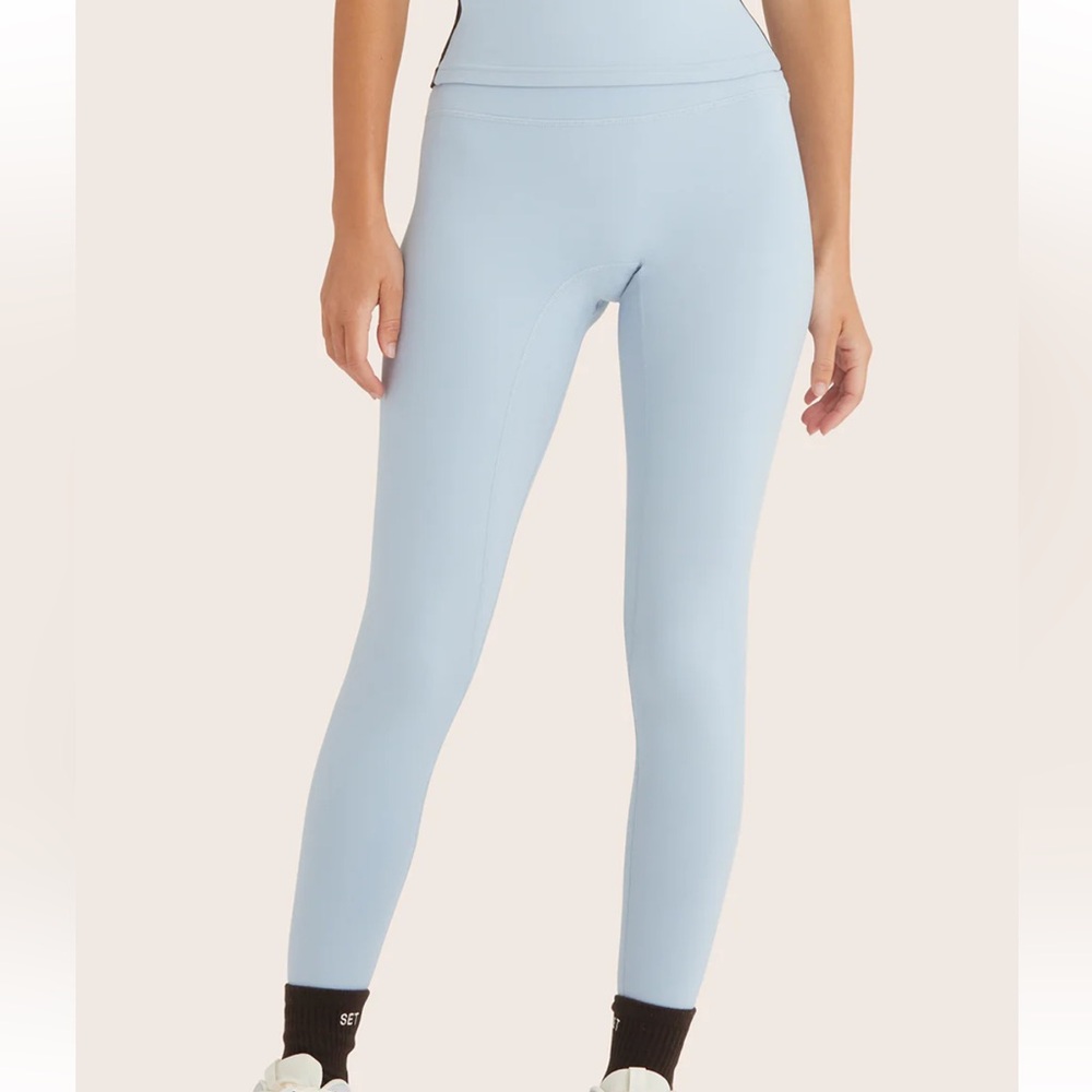 SET Formcloud Leggings in FROSTING - Picture 3 of 3